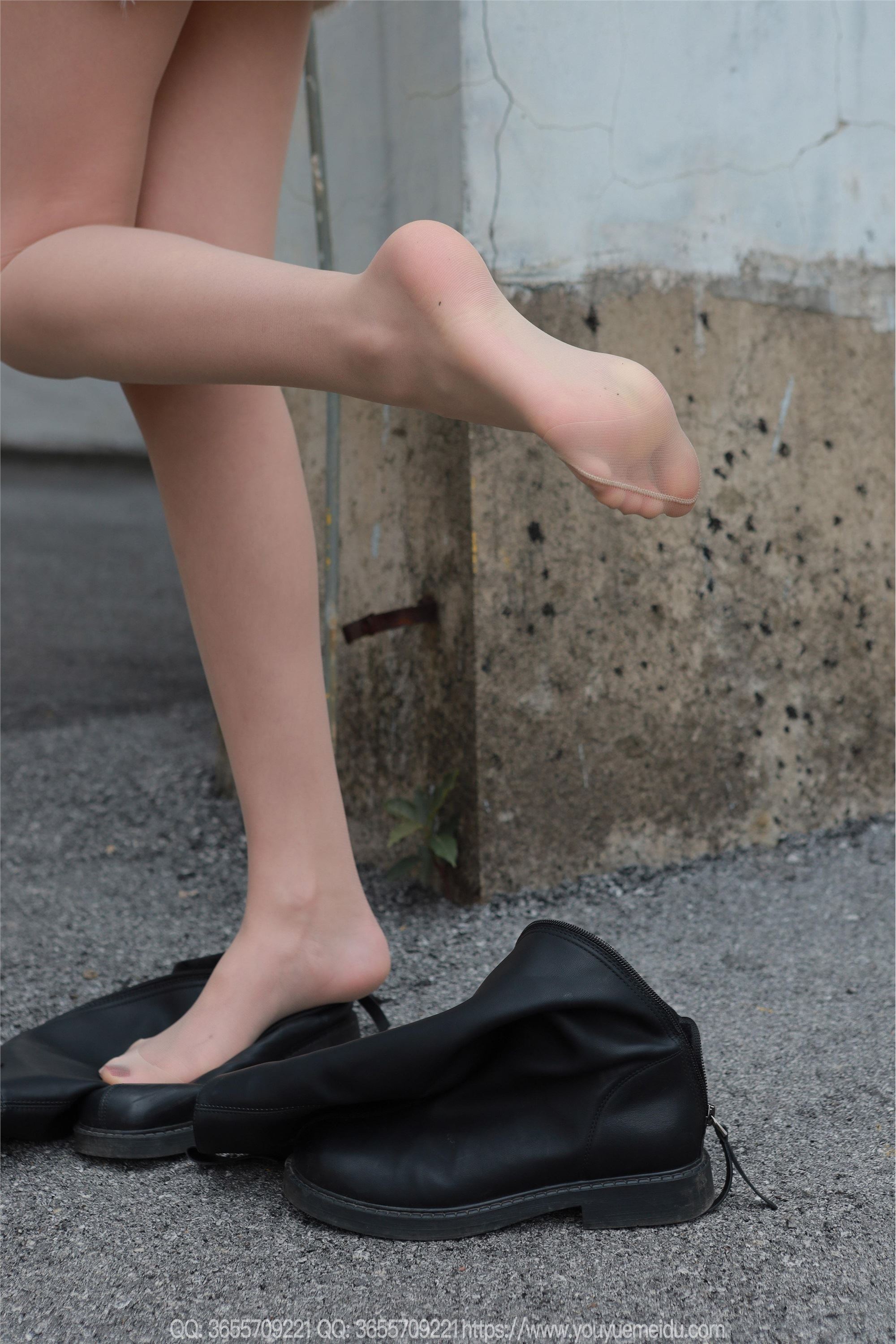 IESS异思趣向  2025.04.07 丝享家 .2021 团团《长靴包臀裙（下）》